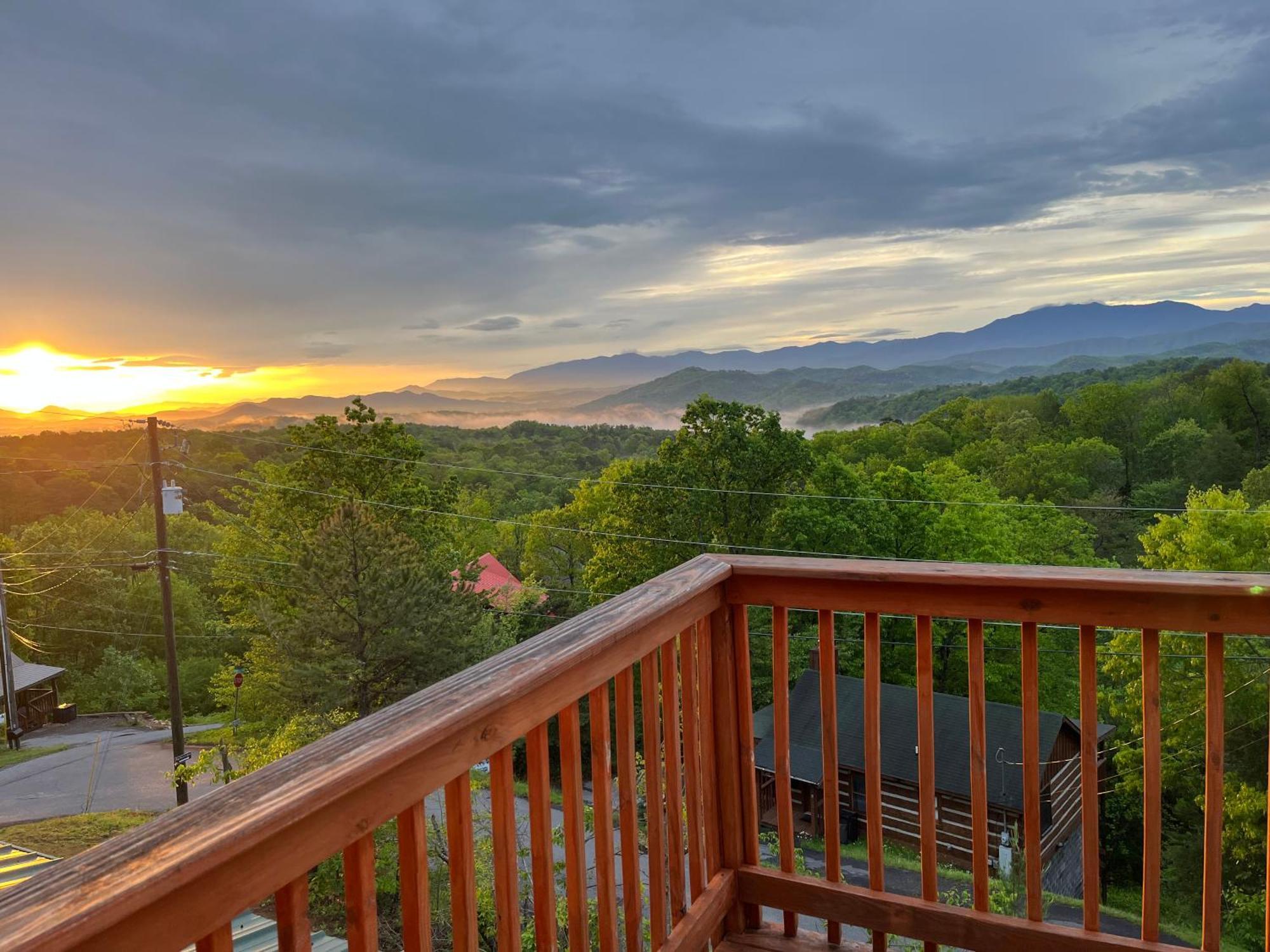 A Walk In The Clouds By Eden Crest Sevierville Exterior foto